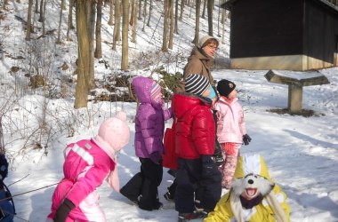 Winter nature experiences with children, © Naturpark Purkersdorf Winter nature experiences with children, © Naturpark Purkersdorf