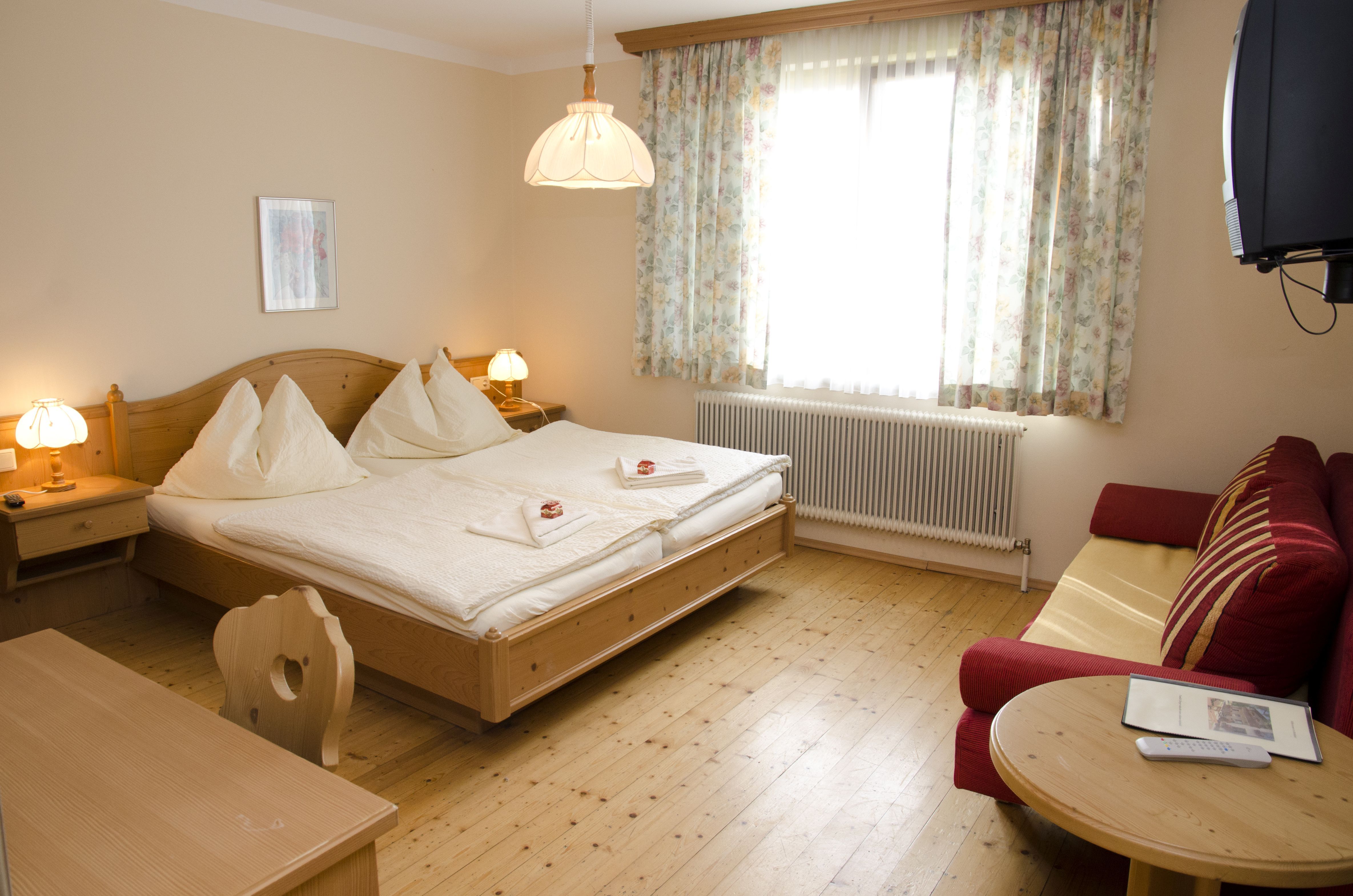 Gästezimmer Holzboden Südblick