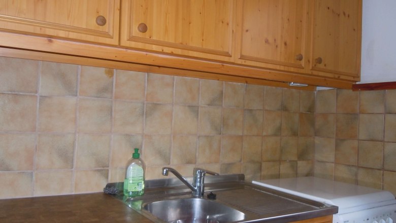 Kitchen block, &copy; Elfriede Kazda