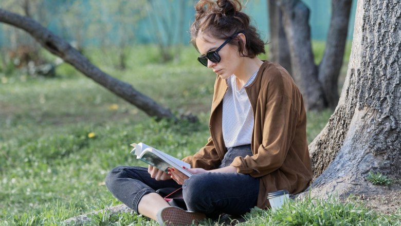 MY FAVORITE READING SPOT
... in the nature park or in the forest.
... in the garden or on the balcony.
... in the open air!

Where do you enjoy reading in the countryside with your stories from the nature park?, © pixbay