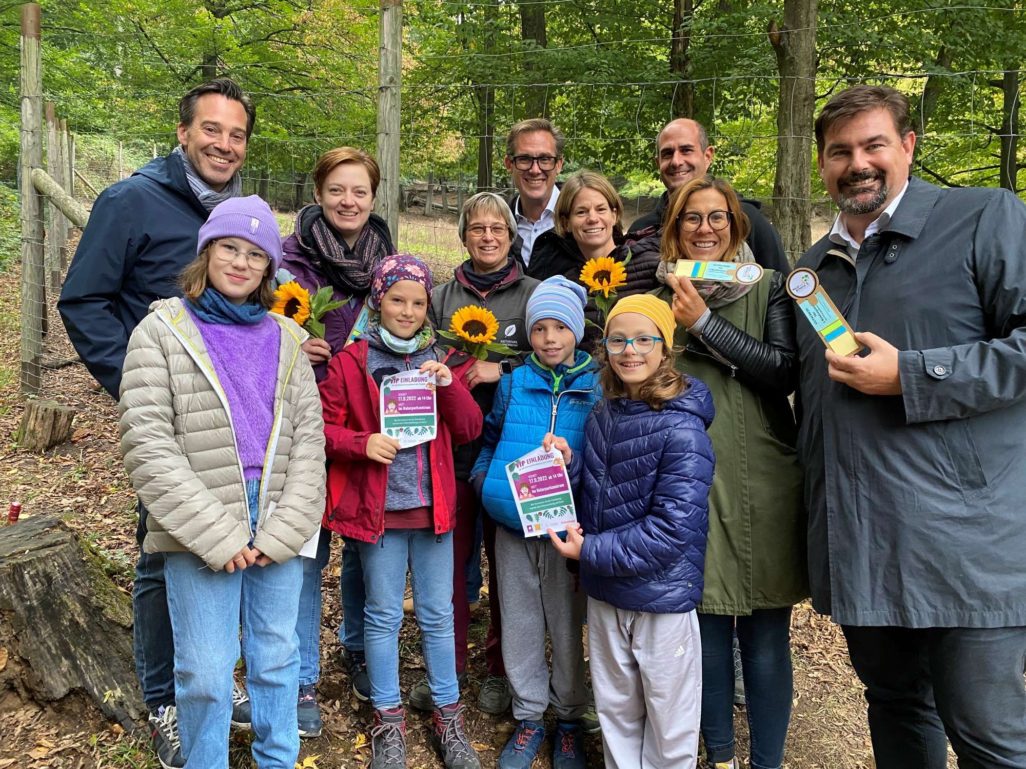 Ein Gruppenfoto mit den Gewinner:innen der digitalen Schatzsuche: Actionbound.