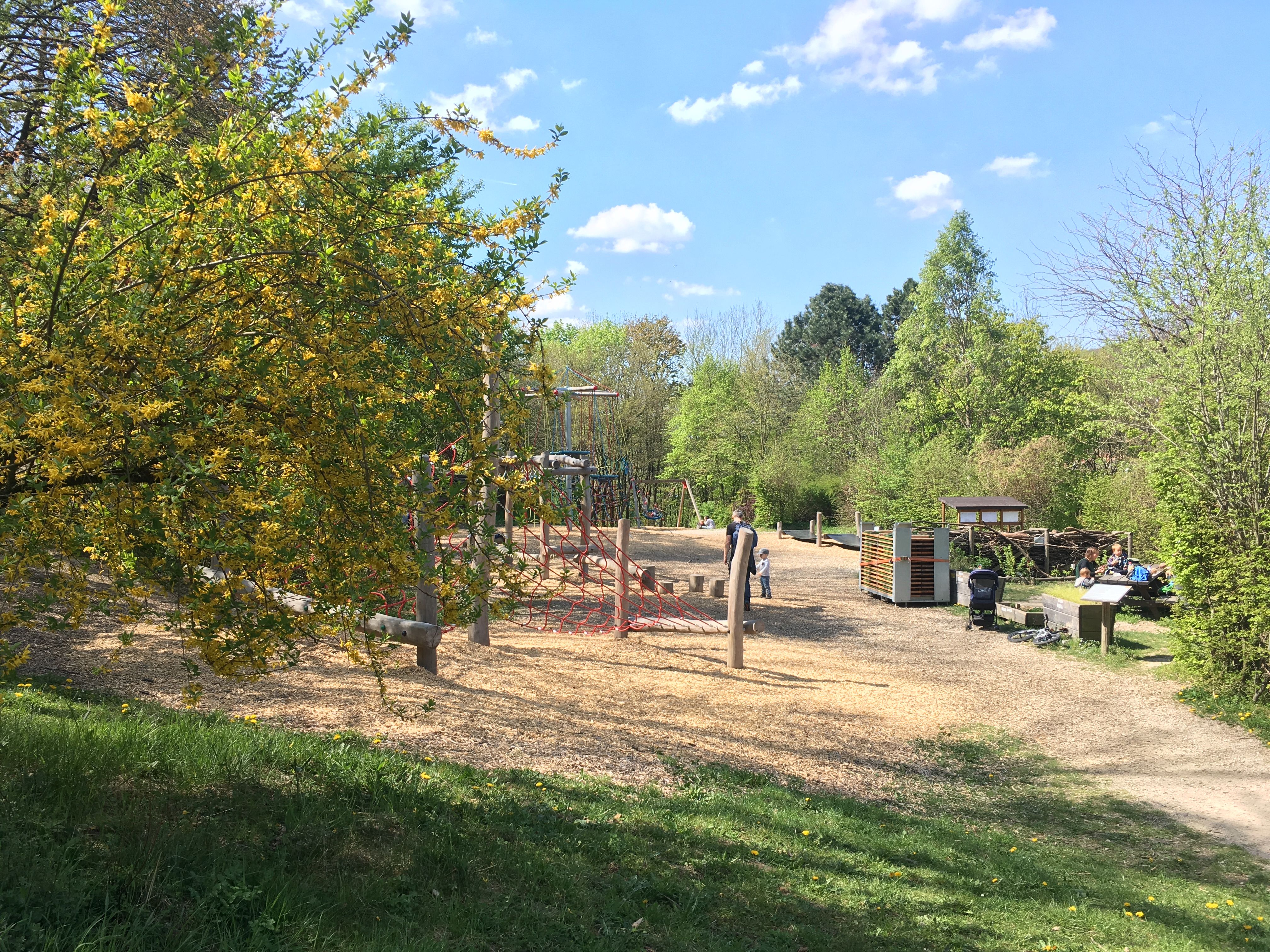 Kellerwiese: Spielbereich im Naturpark.